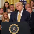 Donald Trump acusa a cárteles mexicanos de tener “tremendo control” en México y su política