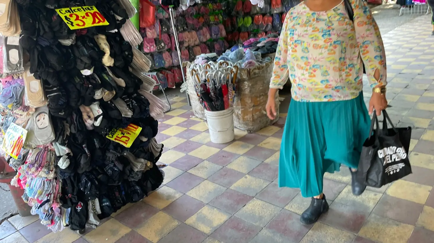 Clima y poco circulante económico pega a comerciantes de Obregón
