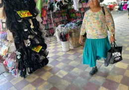 Clima y poco circulante económico pega a comerciantes de Obregón