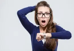 ¿Qué significa que una persona siempre llega tarde? Esto dice la psicología