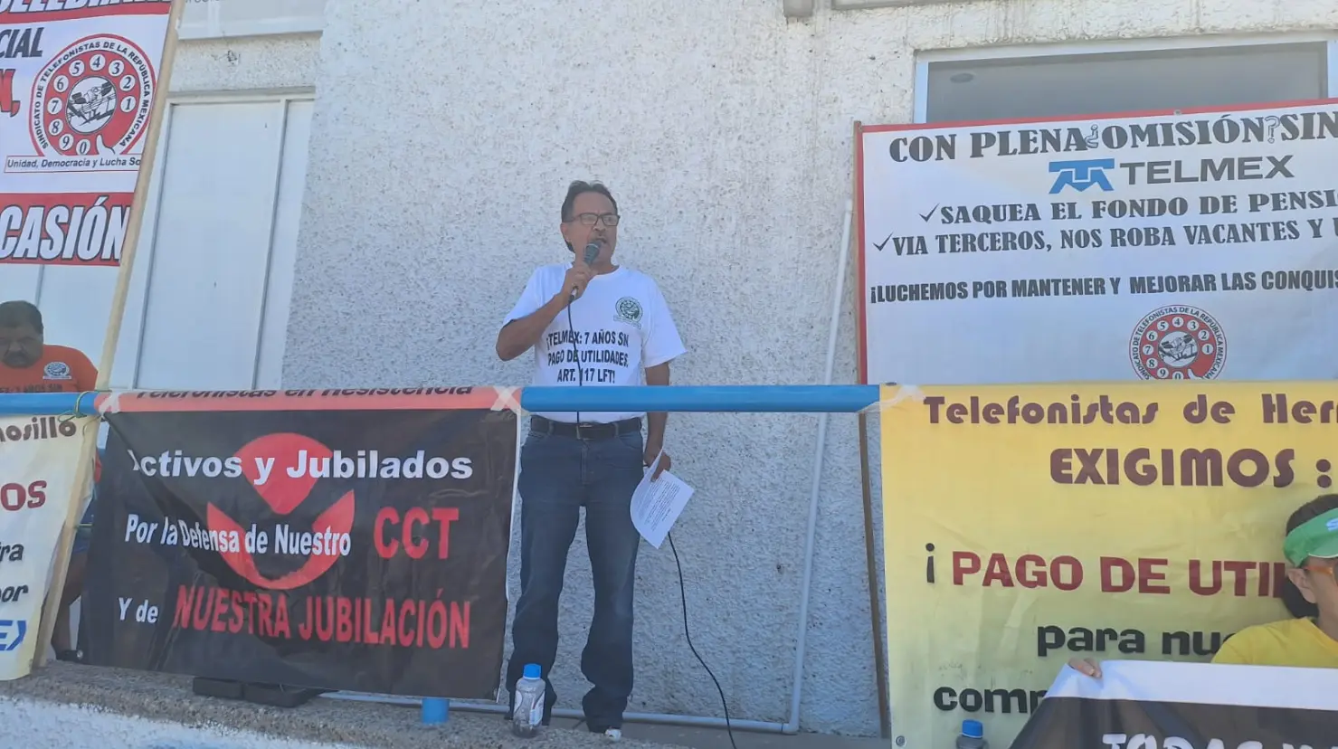 Sindicato de telefonistas exigen atención de Telmex