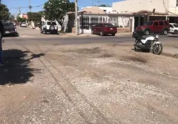 Vecinos de la colonia Miravalle piden que se reparen calles: Están intransitables