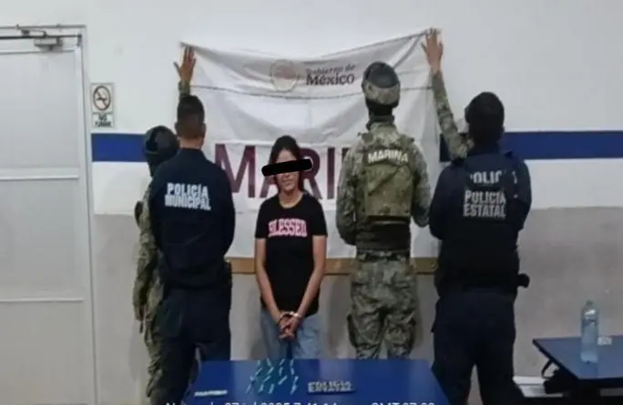“Cae” mujer con crystal durante operativo en Ciudad Obregón