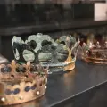 Hallan coronas reales medievales en esta catedral, tras décadas ocultas