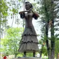 Autoridades protegen estatua de Florinda Meza en Zacatecas tras polémica por bioserie Sin querer queriendo