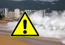 Manzanillo sufre de mar de fondo; Protección Civil da recomendaciones