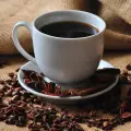 ¿Es bueno tomar café al despertarse? Esto dicen los expertos sobre los mejores horarios