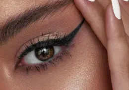 ¿Cómo agrandar la mirada si tienes los ojos marrones? Checa estos trucos de expertos