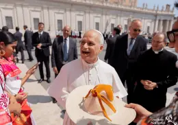 VIDEO | Papa León XIV canta “Cielito Lindo” en el Vaticano y emociona a fieles