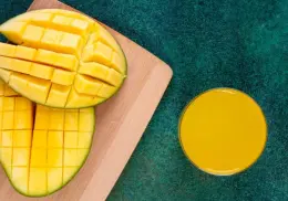 Estos son los beneficios de comer mango en las noches para tu salud