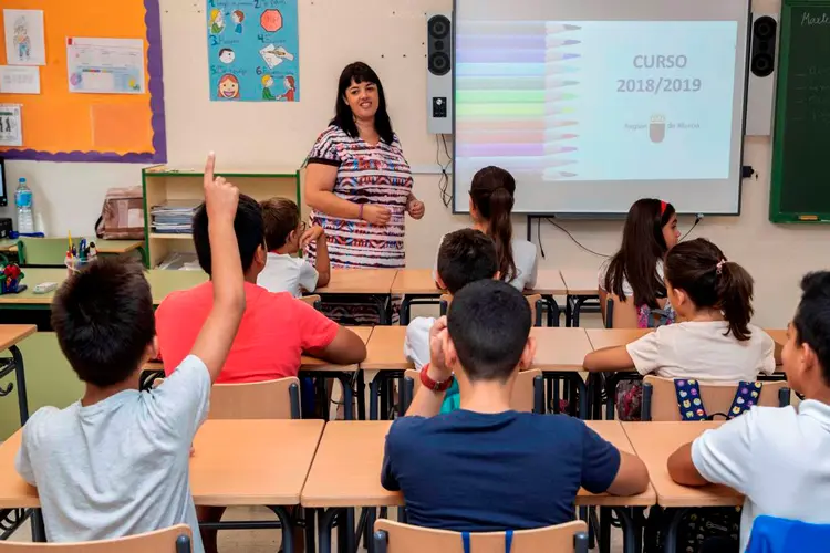 Escuelas particulares no deben retener documentos por falta de pago según Profeco