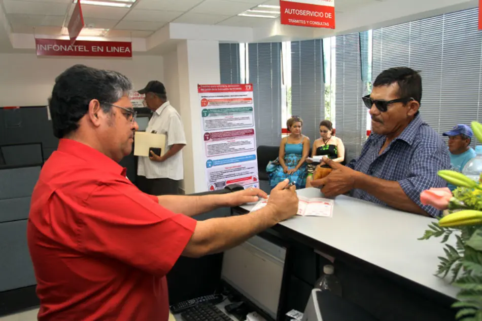 El costo de la vivienda es alrededor 550 mil pesos, resaltando que son viviendas de 60 metros cuadrados con dos cuartos, cocina, área social y un cuarto de lavado. “No son pichoneras”.