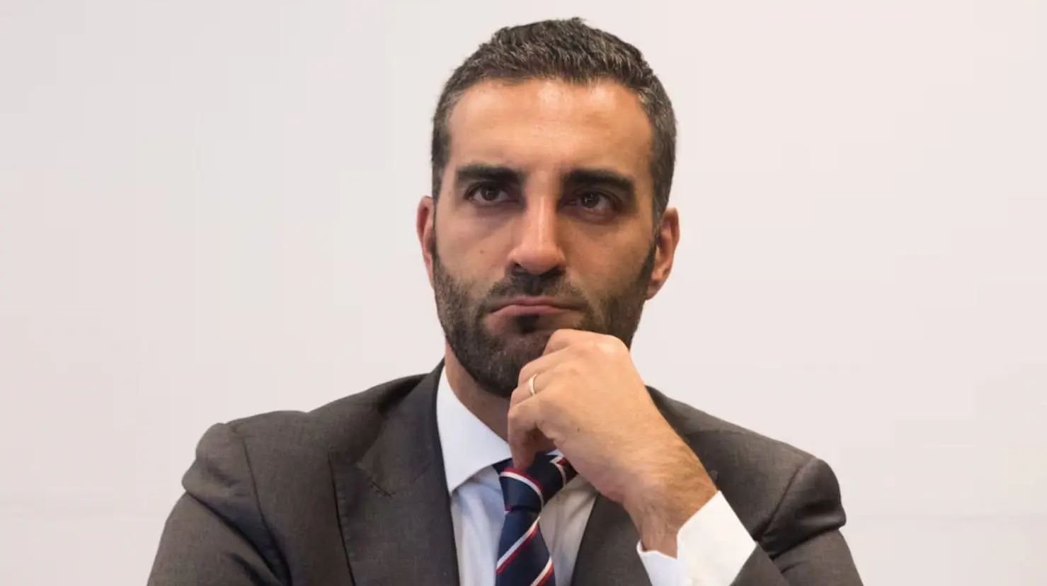 En abril de 2019, Levy presentó su renuncia al cargo de la Subsecretaría de Planeación Turística en la Secretaría de Turismo (Sectur), argumentando motivos “estrictamente personales”.