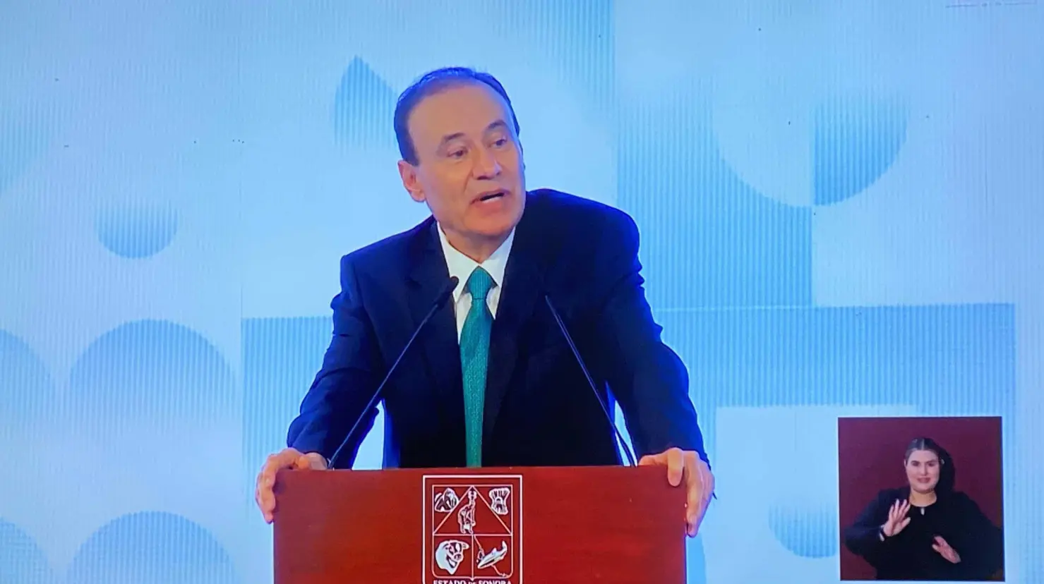En el informe del gobernador Alfonso Durazo Montaño, se presentaron los principales rubros donde se está invirtiendo recuso, los cuales van encaminados al desarrollo económico además de detonar el sector turístico, la conectividad, así como el impulso en temas de vivienda y certeza jurídica.
