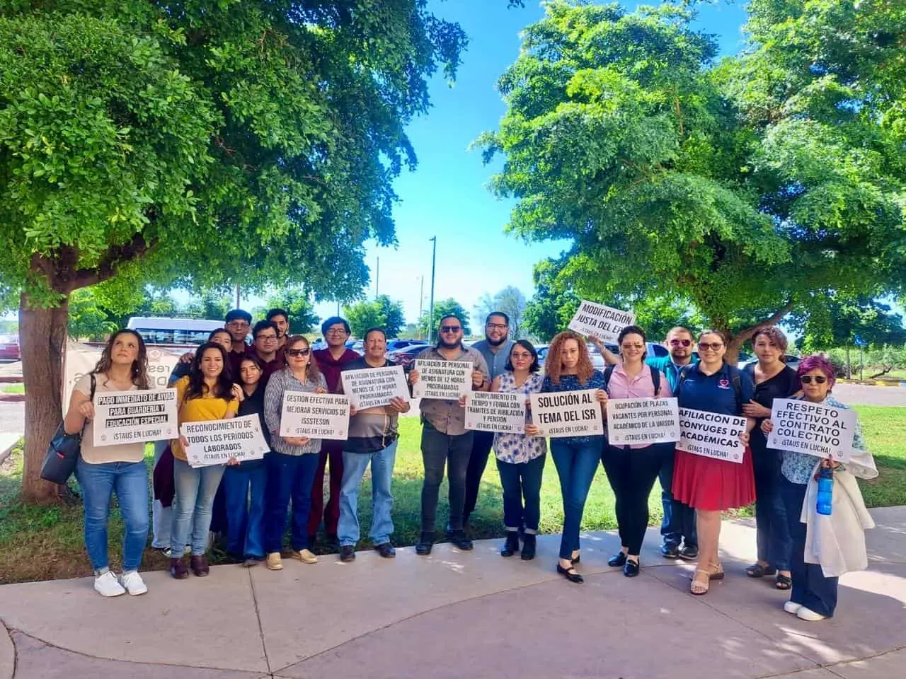 Los trabajadores se manifestaron para exigir que se cumplan sus derechos