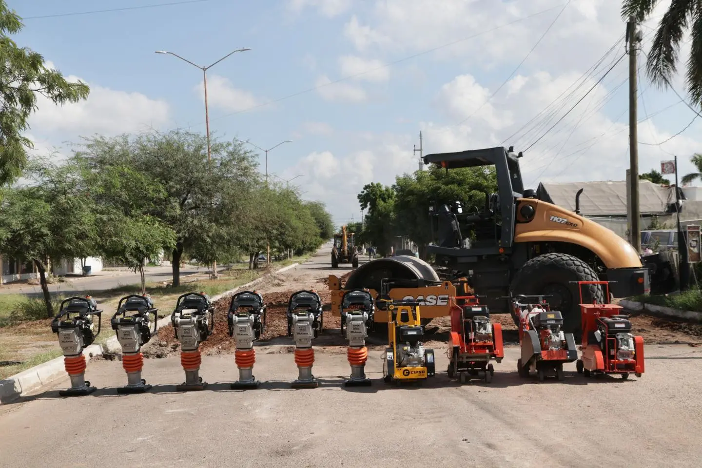 Llega más equipo a Navojoa para reforzar bacheo