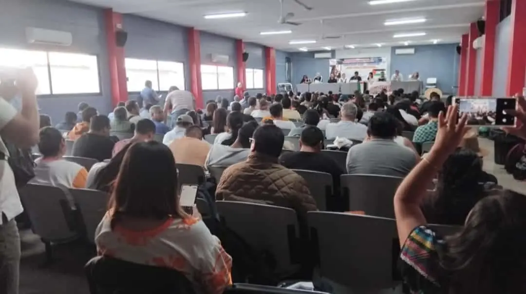 na representación de Sonora acudió a la asamblea nacional de la CNTE en Oaxaca en donde se dio prioridad al tema de la abrogación de la ley del Issste