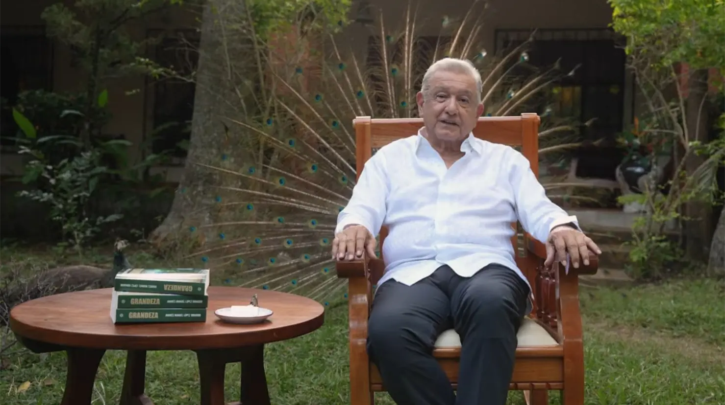 “Estoy jubilado”: AMLO reaparece tras un año, habla de su retiro y presenta su libro “Grandeza”