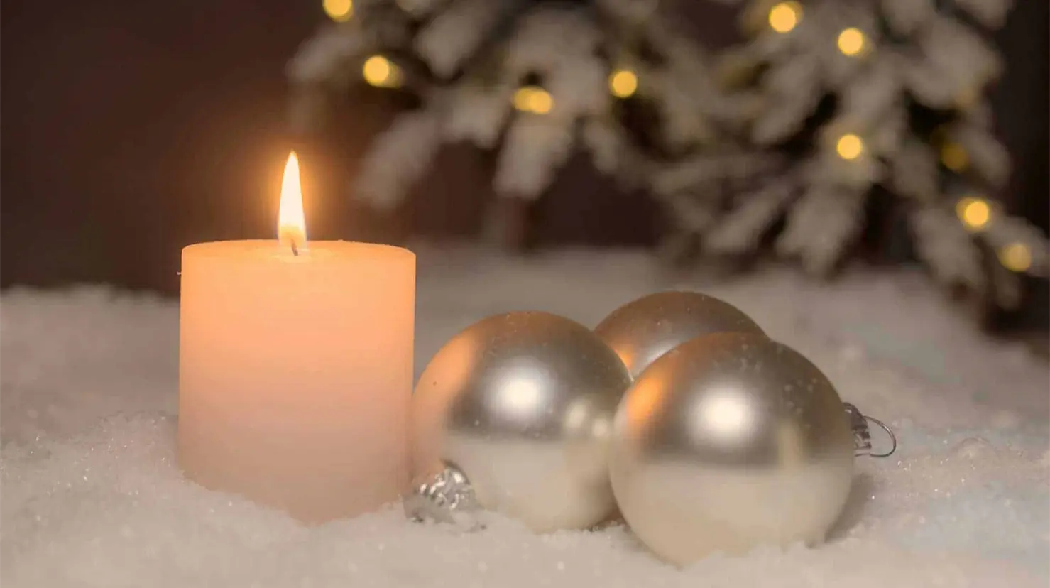 ¿Qué significa encender una vela blanca en Navidad? La tradición que no falta en México