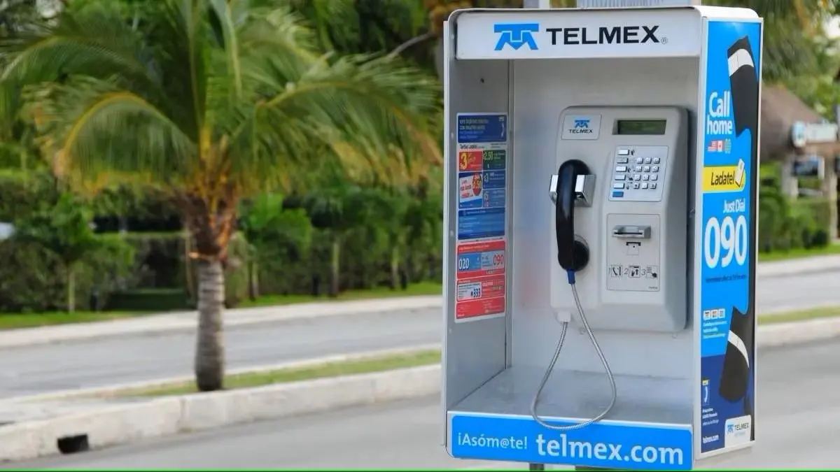 Por esta razón Telmex no puede quitar los teléfonos públicos de las calles