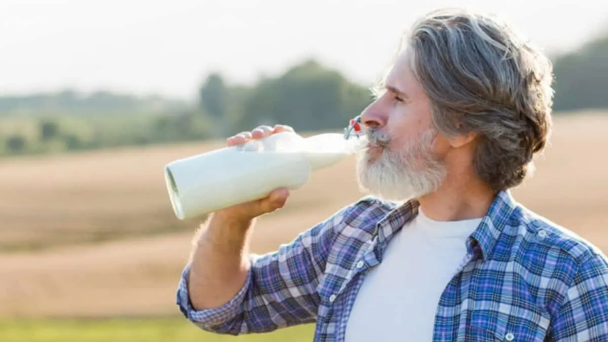 Esto aporta a tu salud incluir la leche durante la adultez
