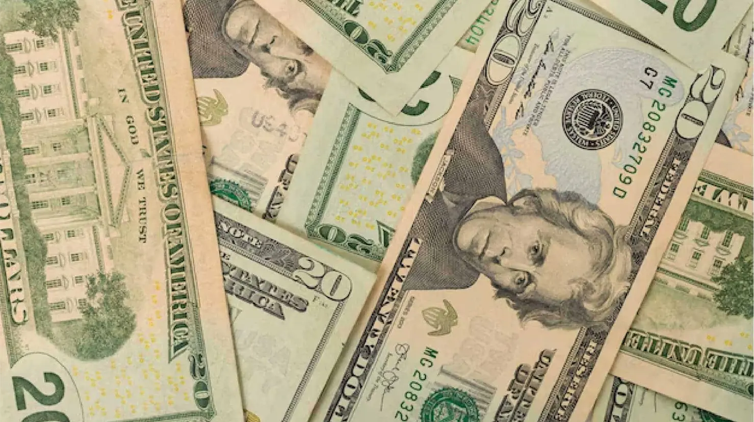 Precio del dólar hoy miércoles 18 de febrero: peso avanza y se acerca a las 16 unidades