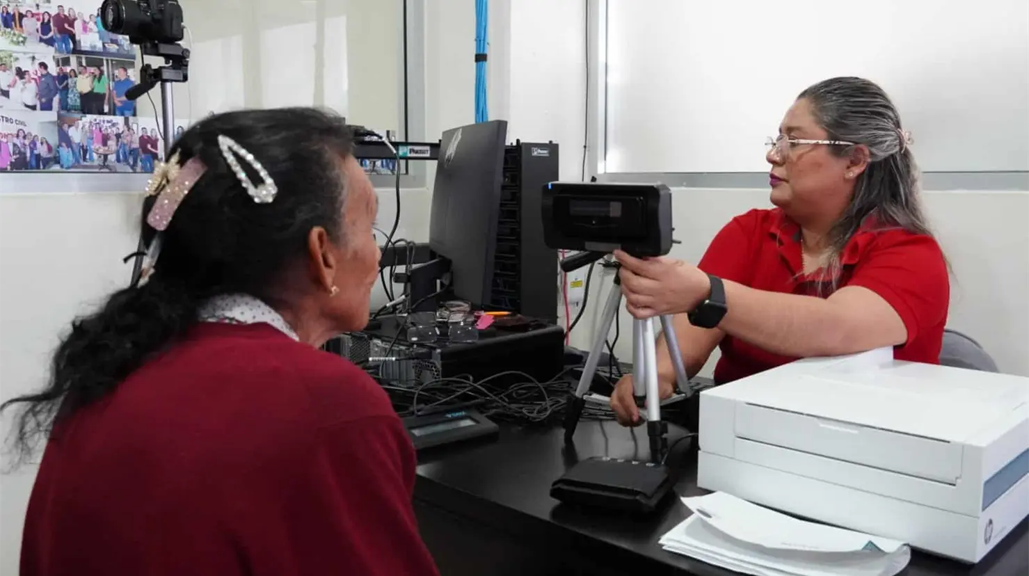 La Oficialía de la No Reelección es la única que realiza este registro biométrico en la ciudad y en promedio acuden 50 personas diarias.Imágenes Bernardo Hidalgo