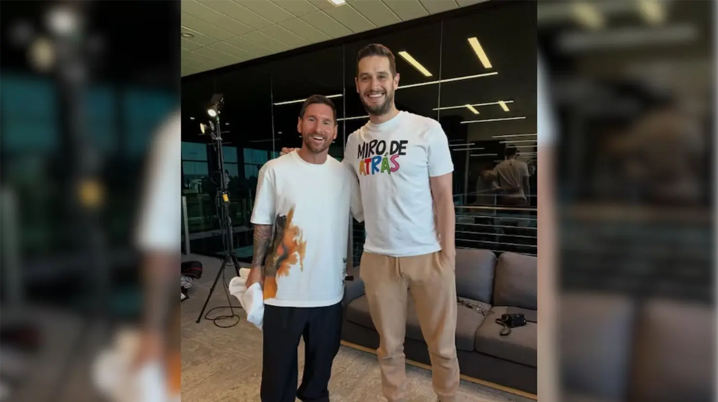 Así fue el encuentro de Adrián Marcelo con Lionel Messi que sorprendió en redes sociales