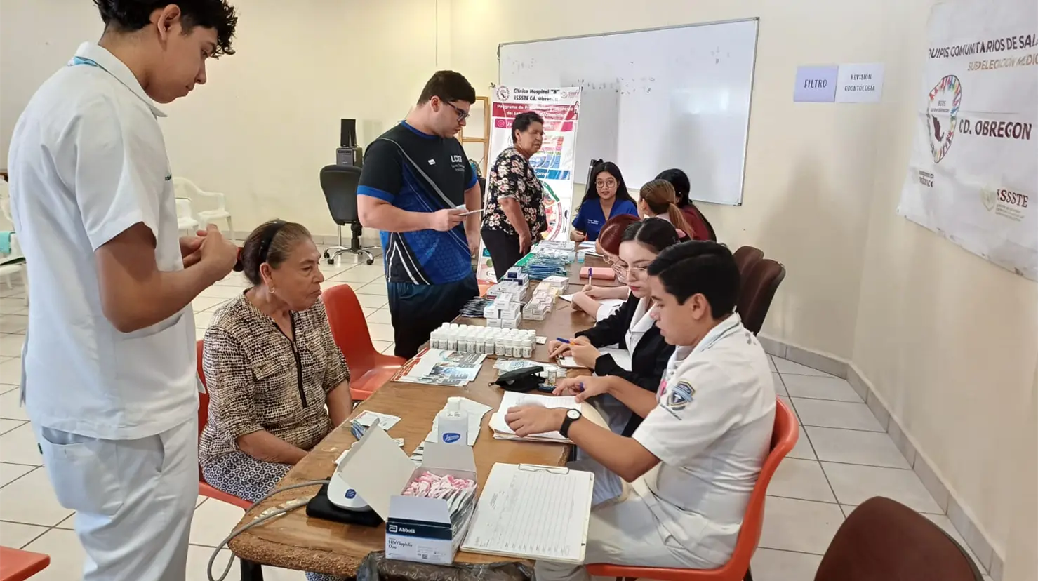 Durante esas ferias de la salud se puede obtener información preventiva, prenatal y detección oportuna de enfermedades