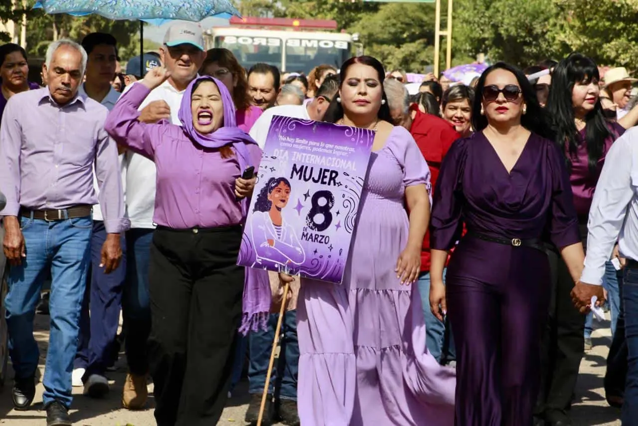 Marchan por la igualdad y respeto hacia las mujeres