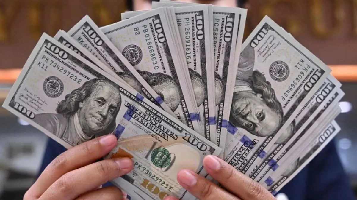 Precio del dólar hoy 8 de marzo: Peso mexicano registra fuerte caída por tensiones en Medio Oriente