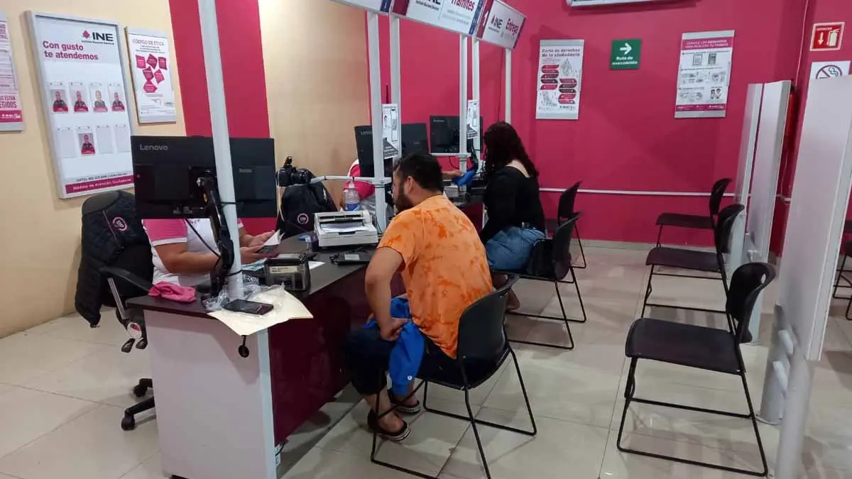 En INE Sonora baja trámite de credencial
