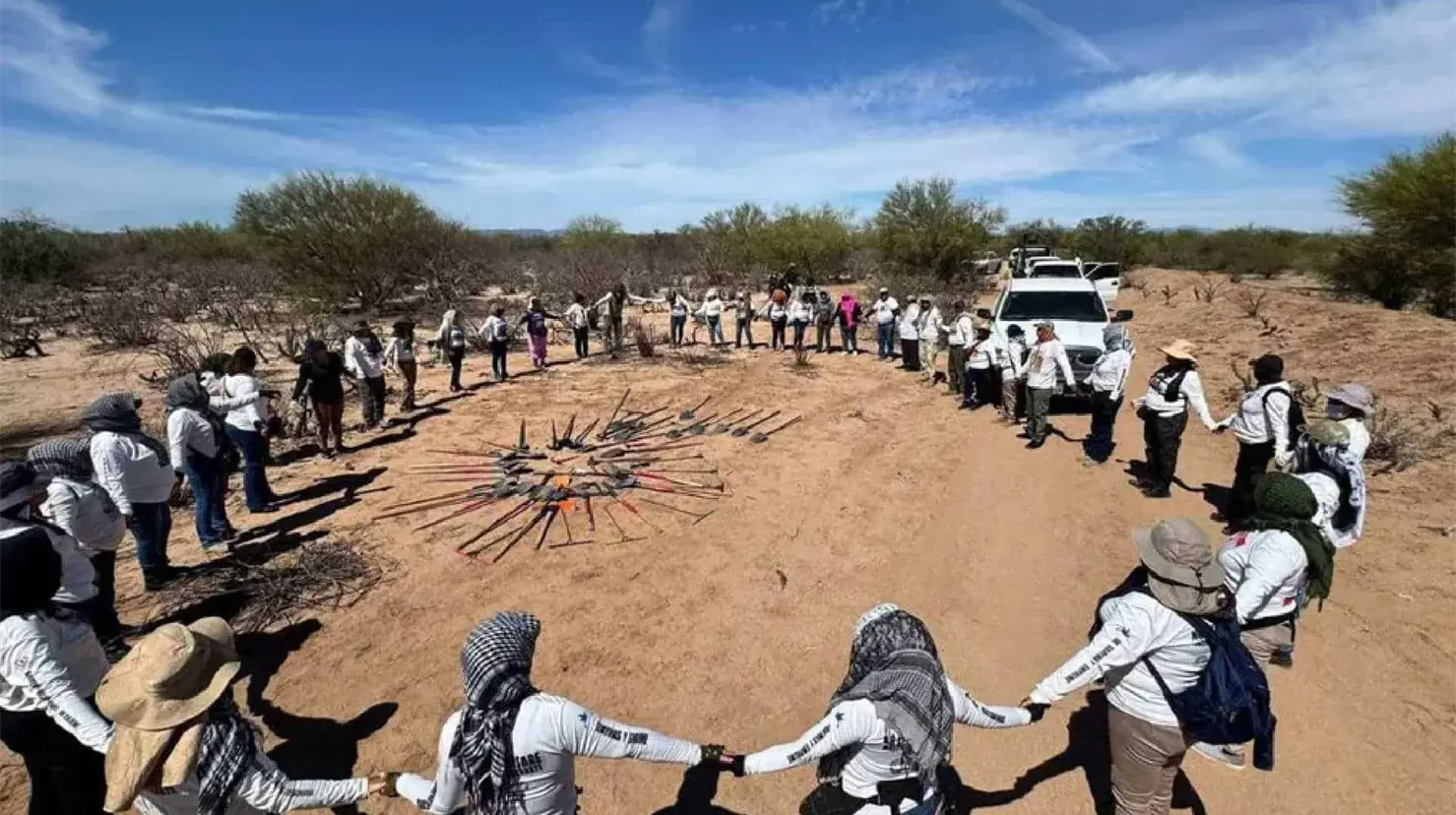 Encuentran nuevas fosas clandestinas en Guaymas; colectivos de Sonora localizan restos y objetos personales