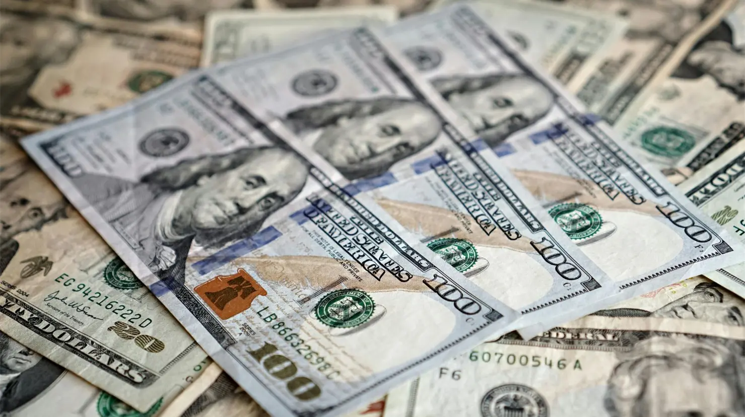 Precio del dólar hoy 11 de abril: Así es el tipo de cambio este sábado en bancos de México