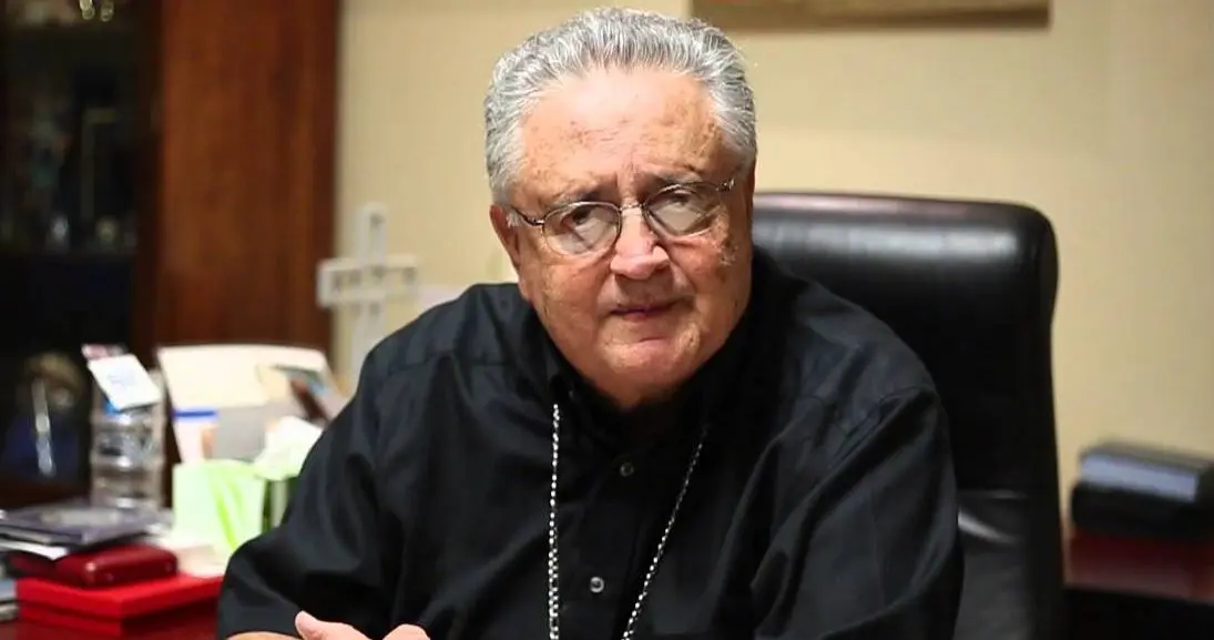 Monseñor José Ulises Macías Salcedo, una vida dedicada al servicio de Dios y a las comunidades; legado de fe, entrega y guía espiritual para generaciones.
