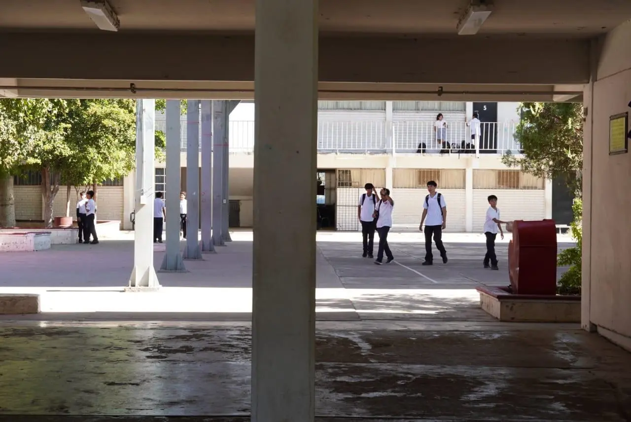 Los padres de familia se deben involucrar en los asuntos escolares de los menores para mitigar las conductas de riesgo