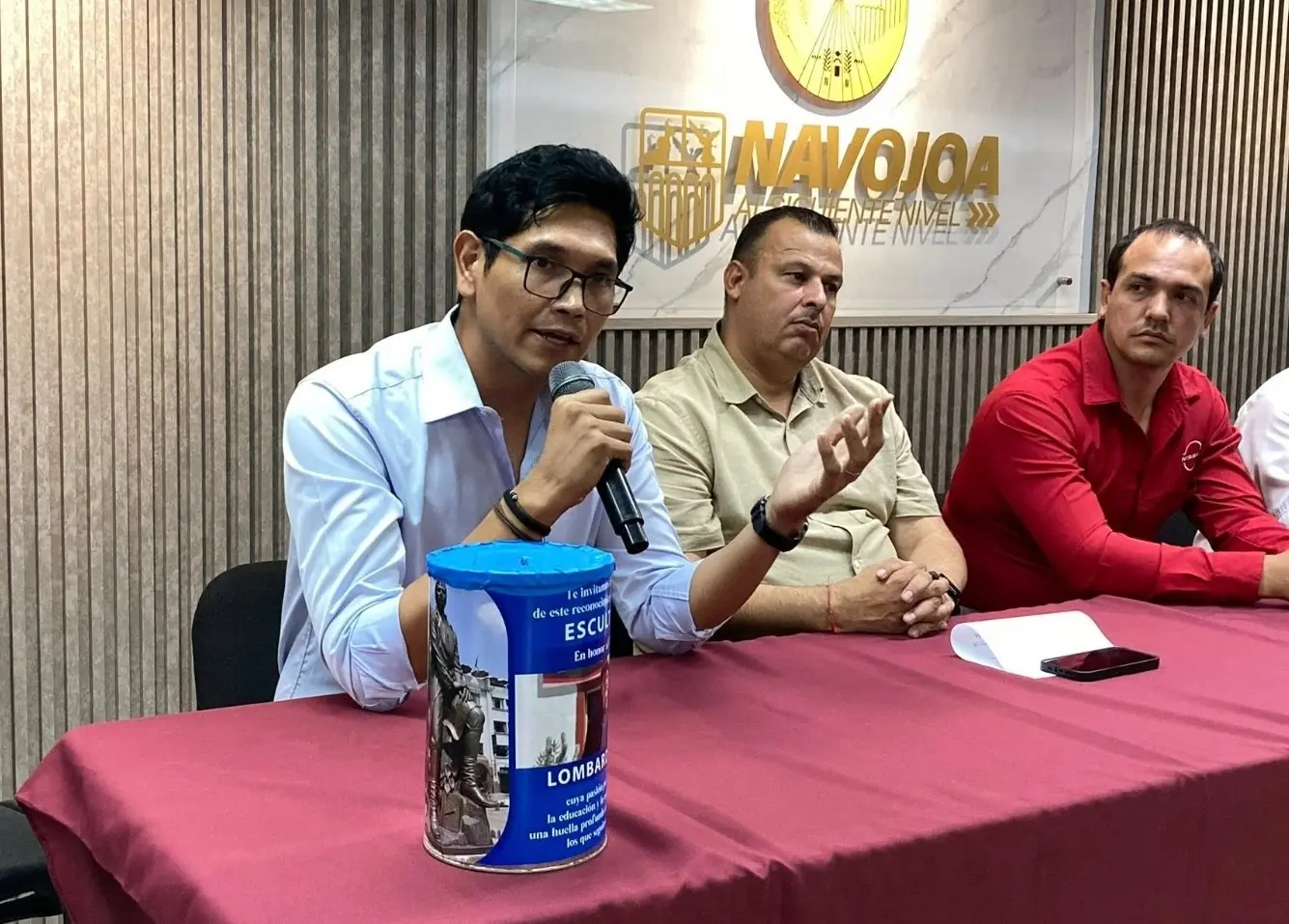 Anuncian escultura en honor a Lombardo Ríos
