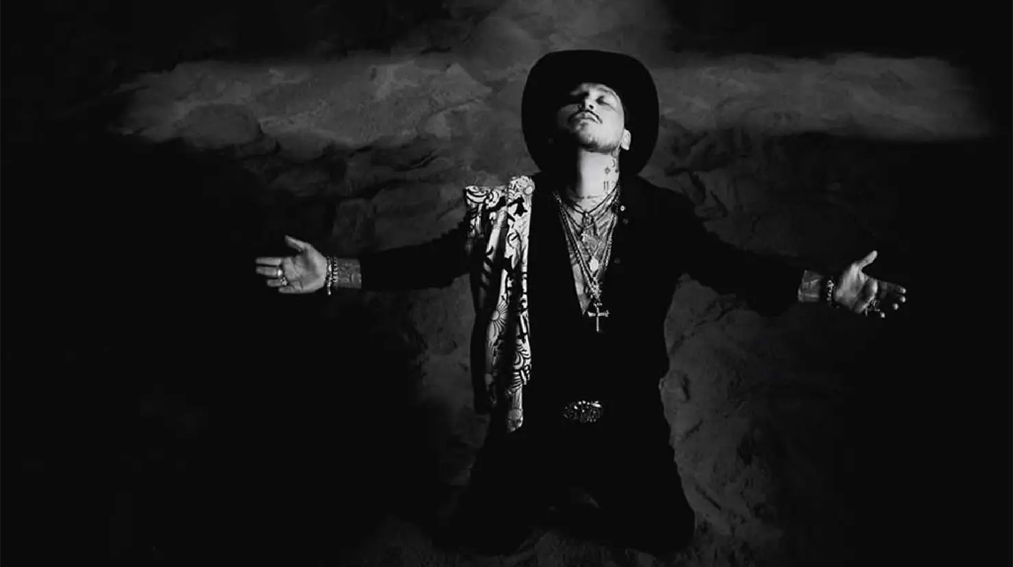 Christian Nodal lanza “Miel con licor” en medio de controversias familiares y legales