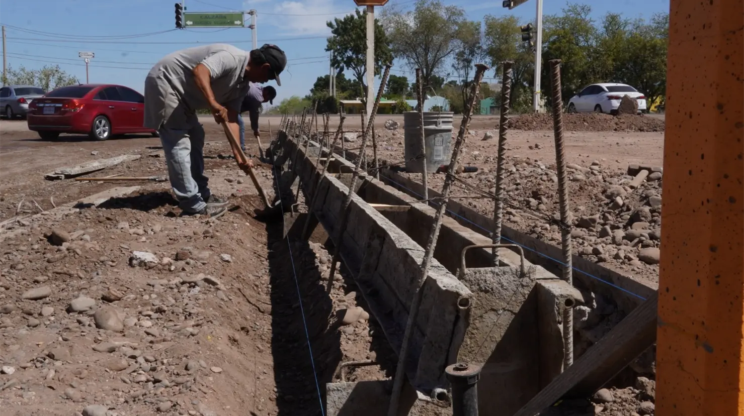 A nivel nacional, la actividad industrial tuvo un retroceso del 1.1 por ciento, en el que Oaxaca fue el más castigado con una caída del 14 por ciento.