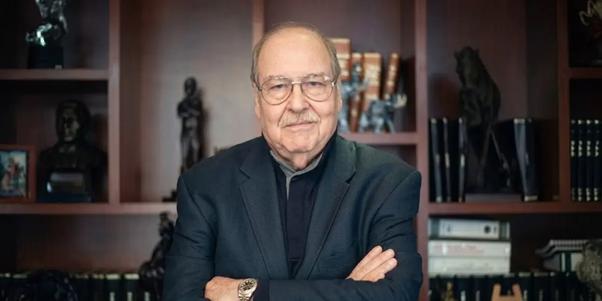 Javier Coello Trejo, conocido como “El Fiscal de Hierro”, falleció a los 77 años tras una larga trayectoria en la procuración de justicia en México.