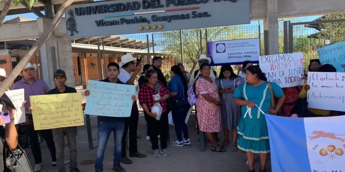 Representantes indígenas se manifestaron en Vícam durante la visita del presidente de la SCJN para exigir atención a obras, servicios y procesos de consulta.