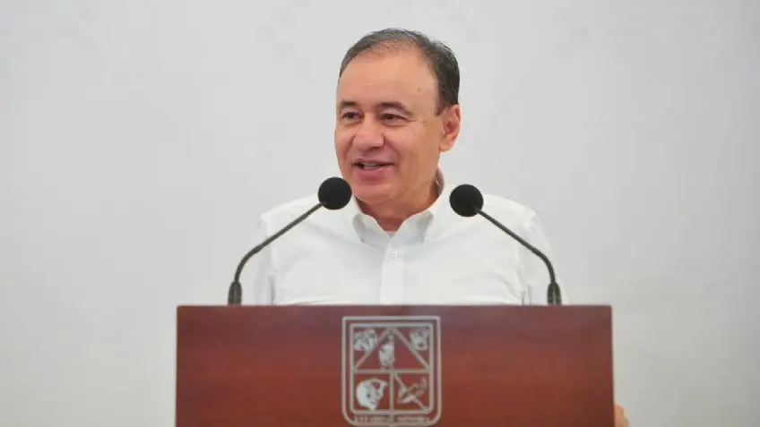 “En lo que a mí me concierne como gobernador del estado, quien exprese su interés en participar en alguna de las etapas del proceso tendrá la autorización, a condición, obviamente, de que pida licencia o presente su renuncia”.— Alfonso Durazo Montaño