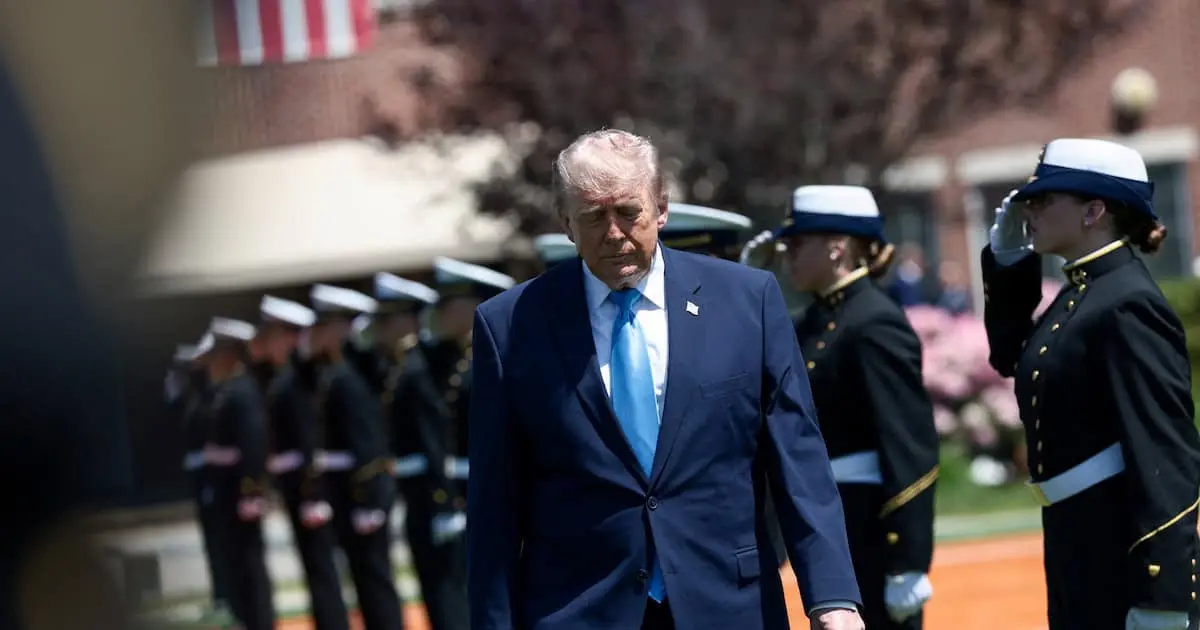Trump se realiza chequeo médico anual previo a cumplir 80 años; esto revelaron sobre su salud