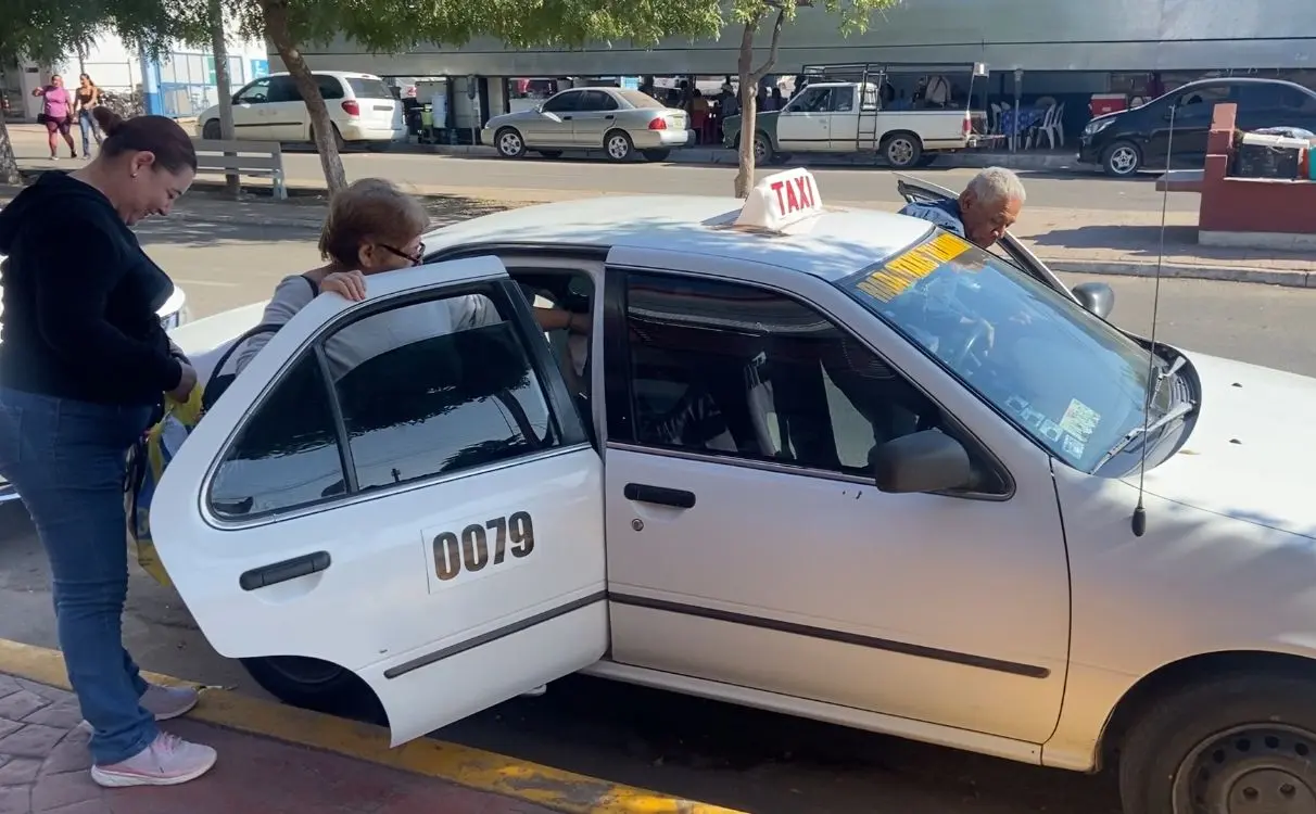 Taxistas de Navojoa se quejan de competencia desleal