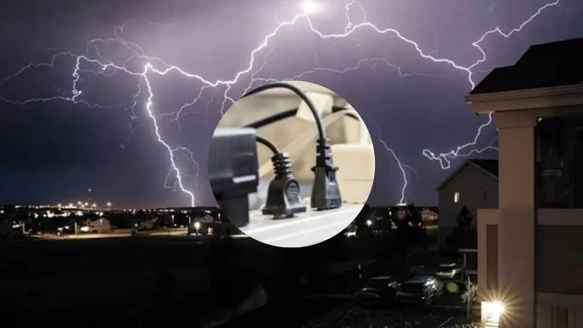 ¿Debes desconectar tus aparatos cuando hay tormenta? La ciencia explica el verdadero riesgo detrás de los rayos