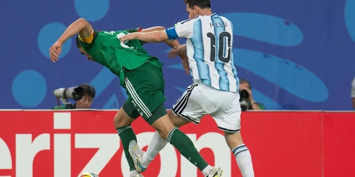 El contacto protagonizado por Lionel Messi en el primer tiempo generó opiniones encontradas entre expertos y aficionados durante la jornada inaugural del Mundial 2026.