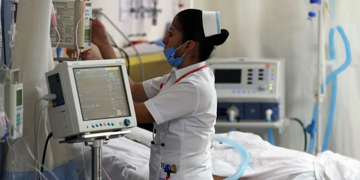 Autoridades federales aclararon que únicamente cierto personal de enfermería podrá emitir recetas médicas bajo criterios y lineamientos establecidos por el sistema de salud.