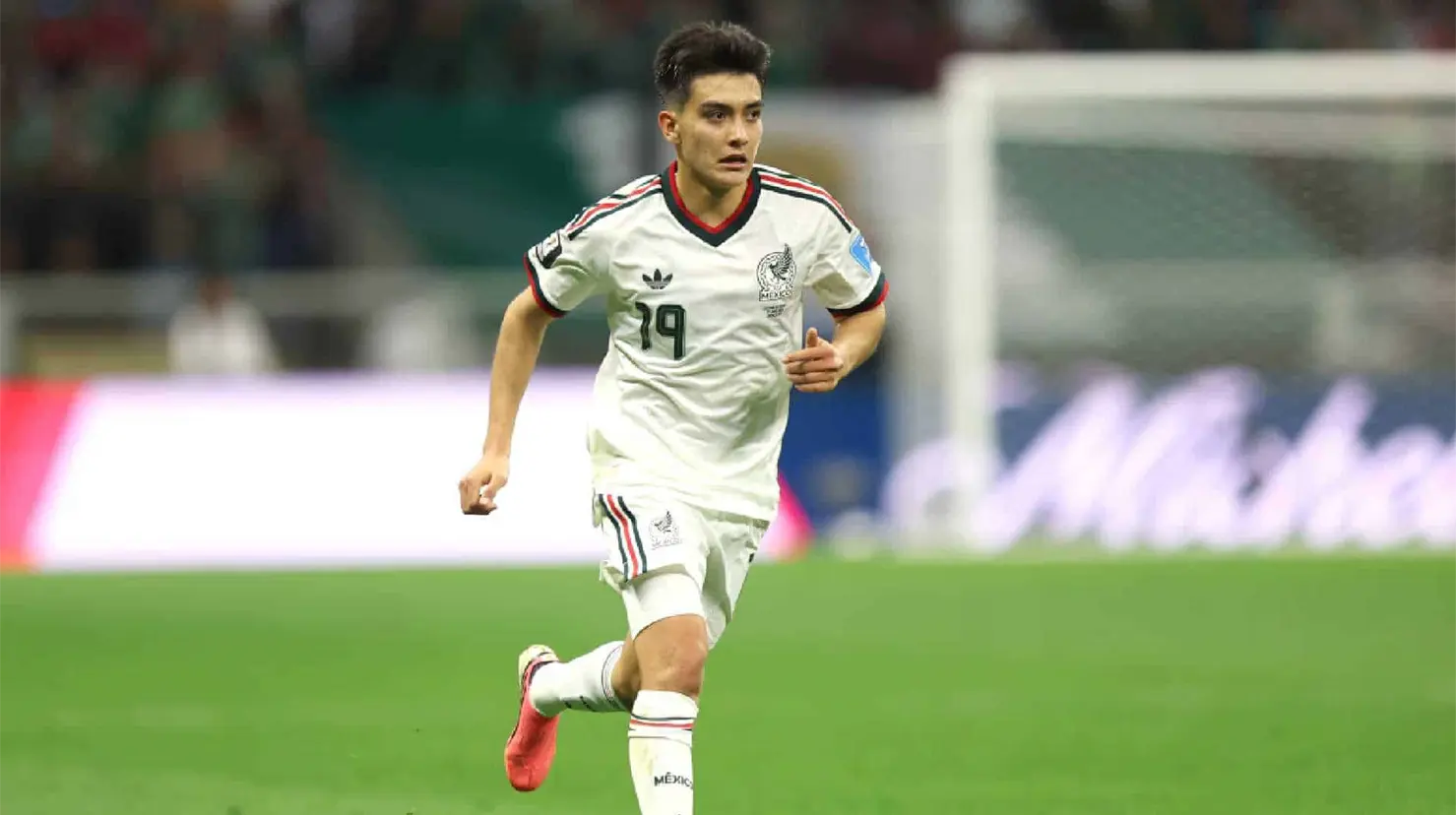 ¿Cuánto cuesta fichar a Gilberto Mora, la revelación mexicana del Mundial?