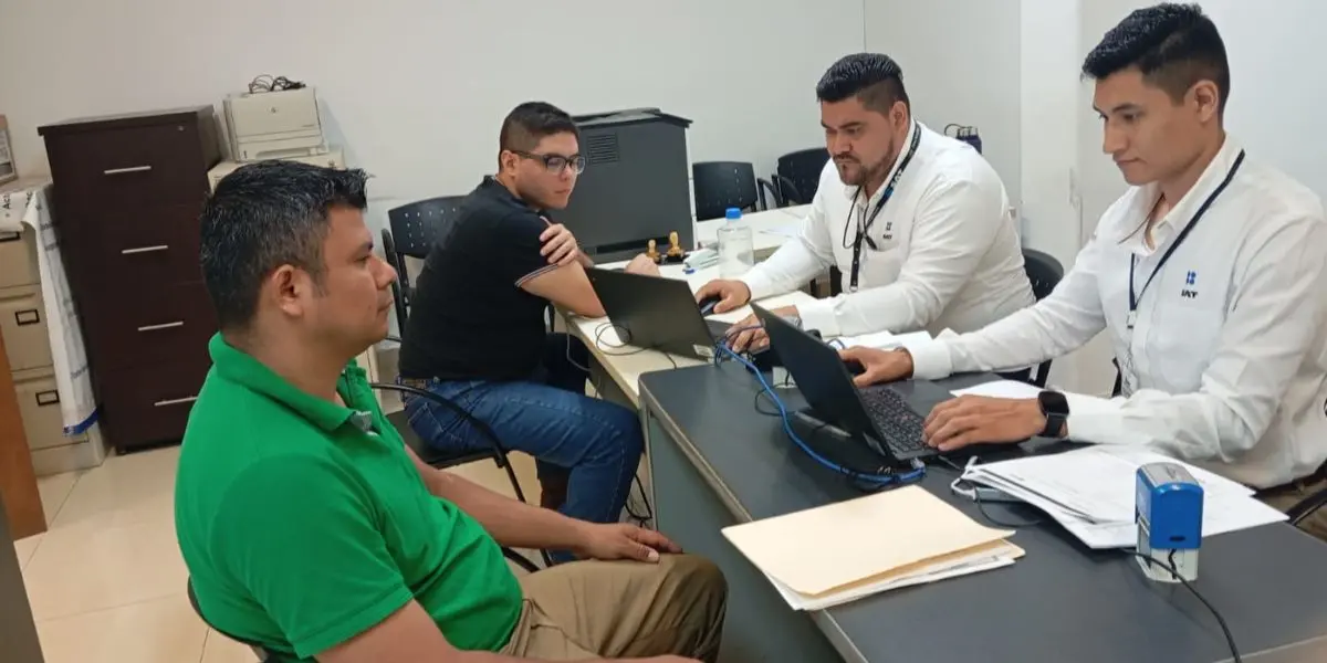 Los módulos itinerantes del SAT recorrerán distintos municipios del país para facilitar el acceso a servicios fiscales sin necesidad de acudir a una oficina fija.
