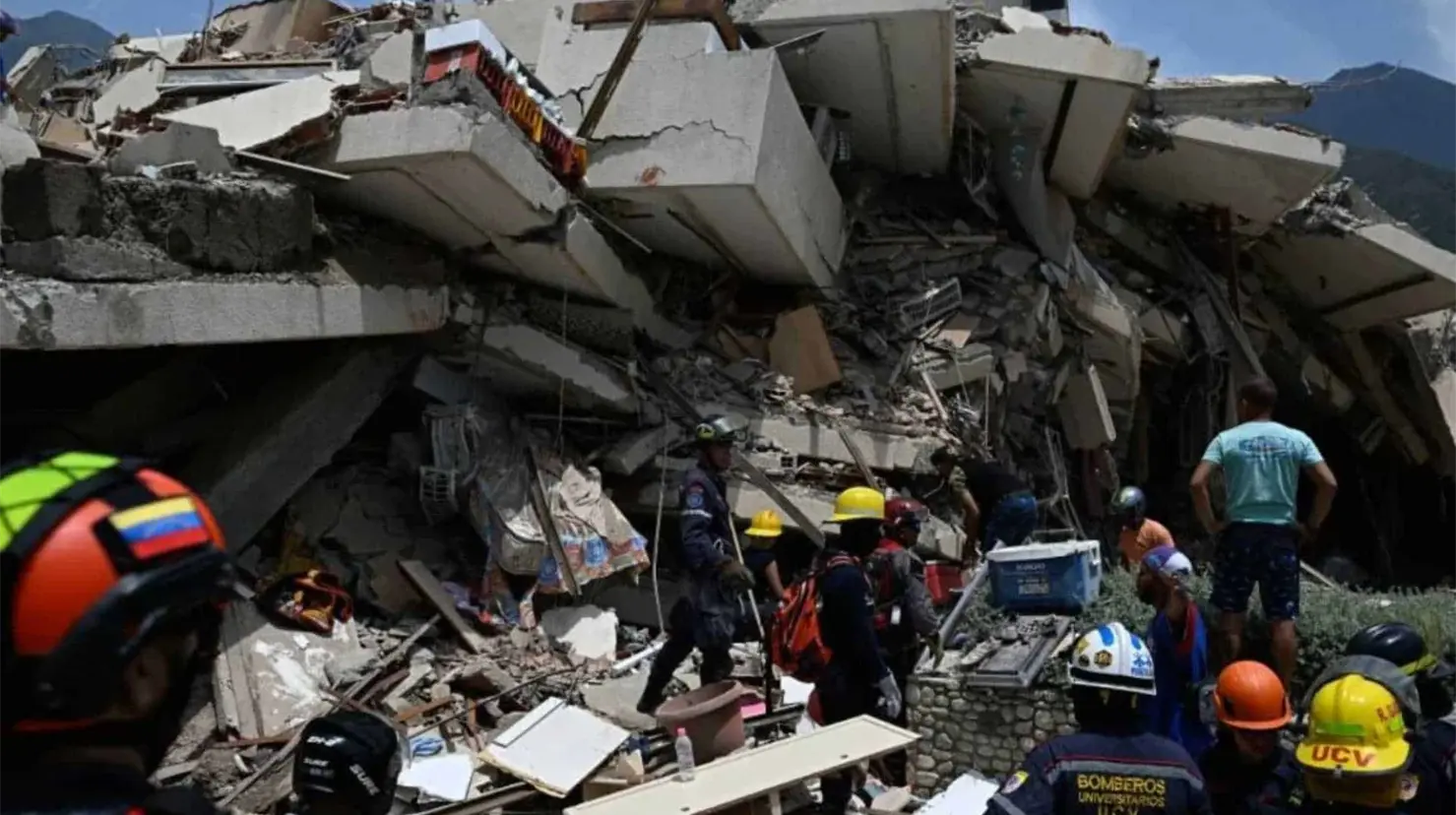 Suman más de 4 mil 500 muertos por terremotos en Venezuela; apoyo mexicano recuperó 92 cuerpos
